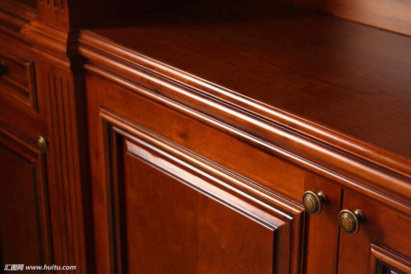 Hujingrufurniture pokazuje do tej pory 2018 - nie ma wiadomości w drewnie